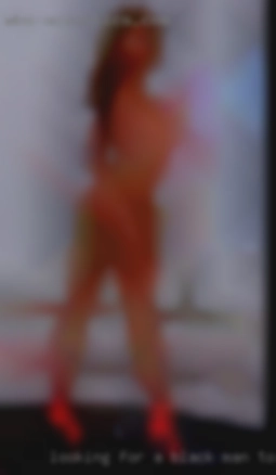 looking for a black man to fuck me a white man